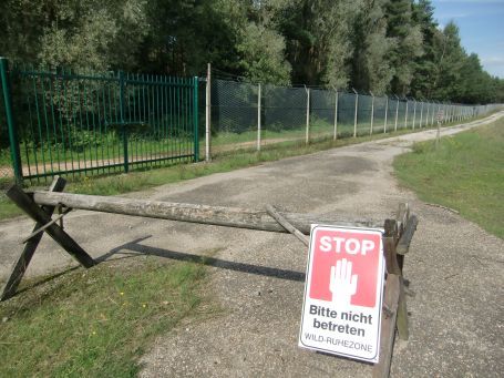 Brüggen : Brachter Wald, Zugang Weißer Stein, etwas weiter darf man diesen Weg nicht betreten